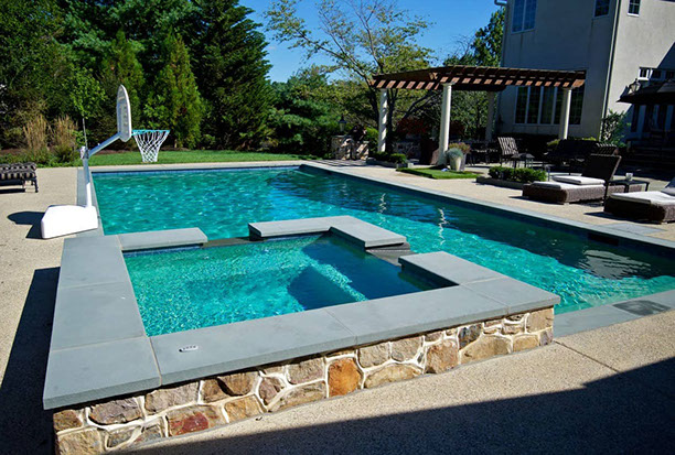 qcroppedtread coping on spa poseidons custom pool